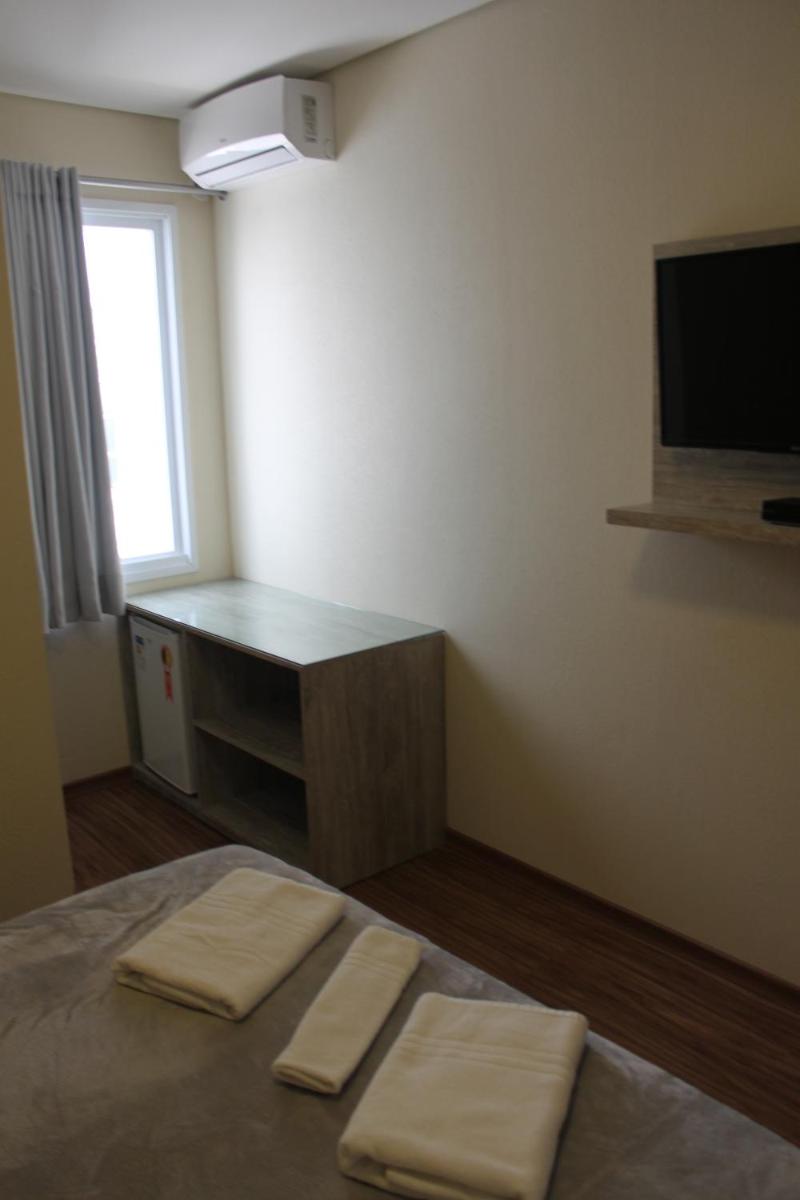 Rivero Hotel - Housity