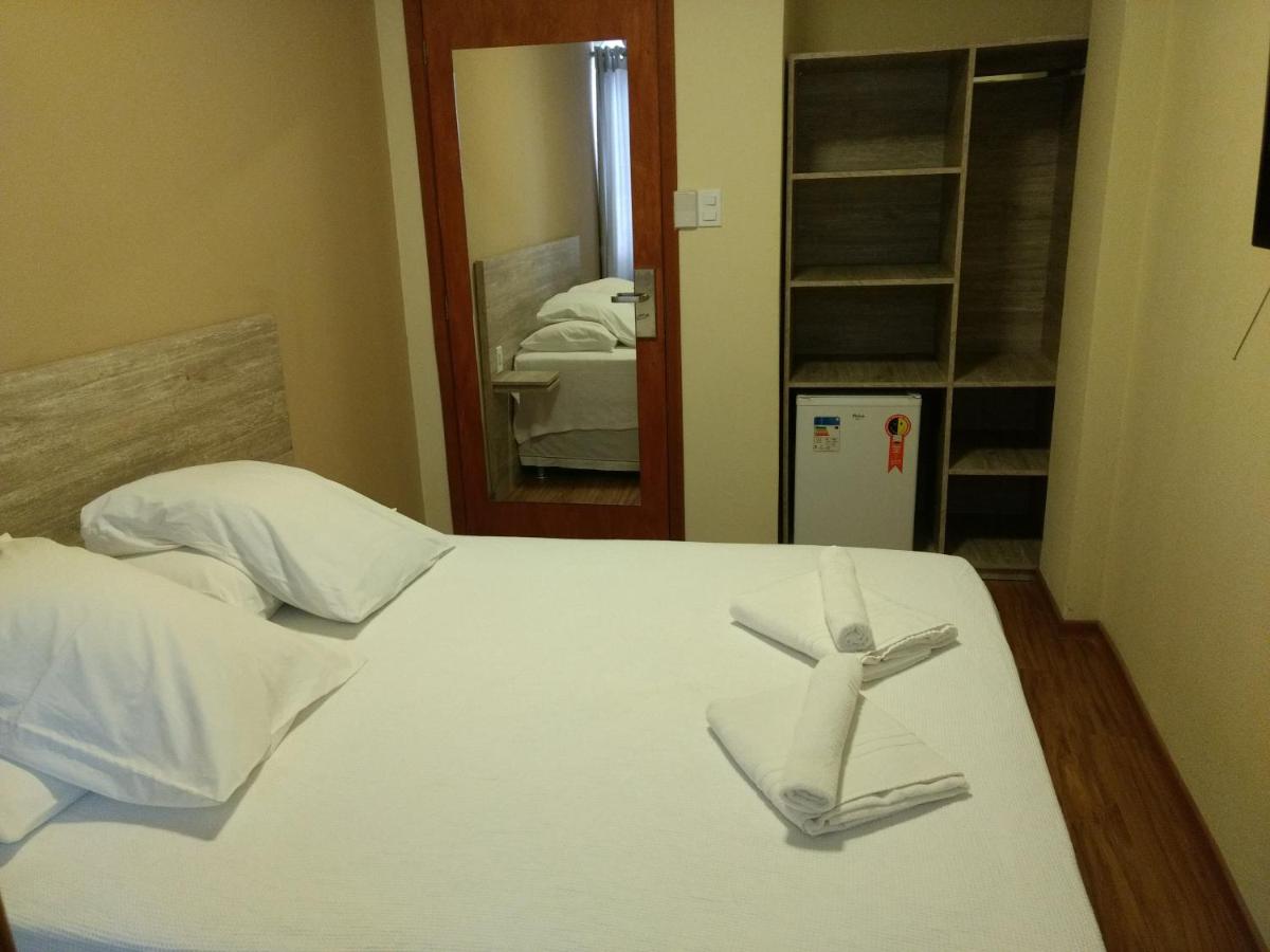 Rivero Hotel - Housity