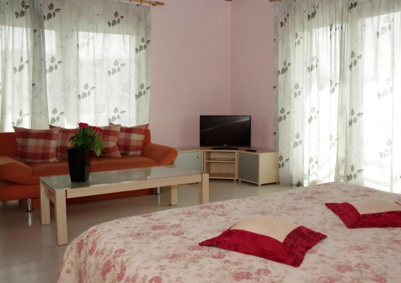 Europe Guesthouse - Housity