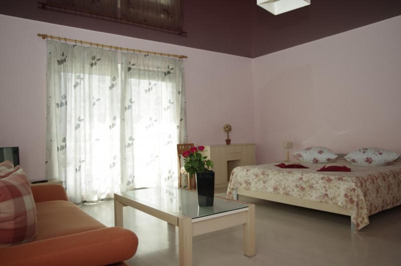Europe Guesthouse - Housity