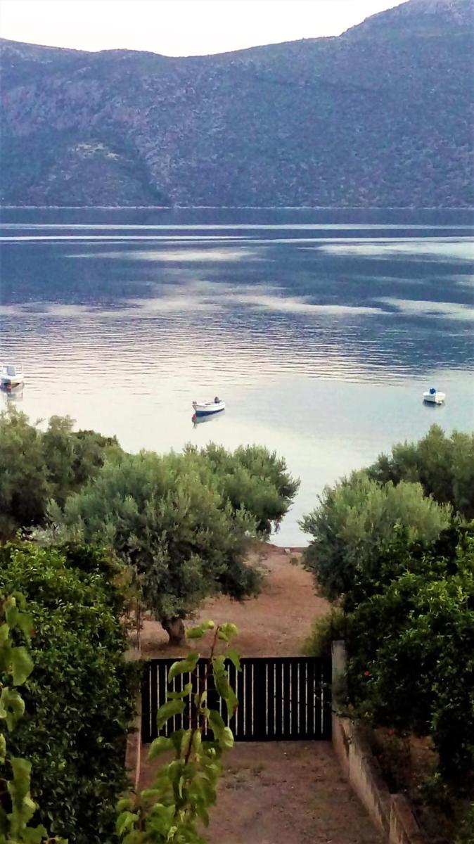 Waterfront Mediterranean Villa - Housity