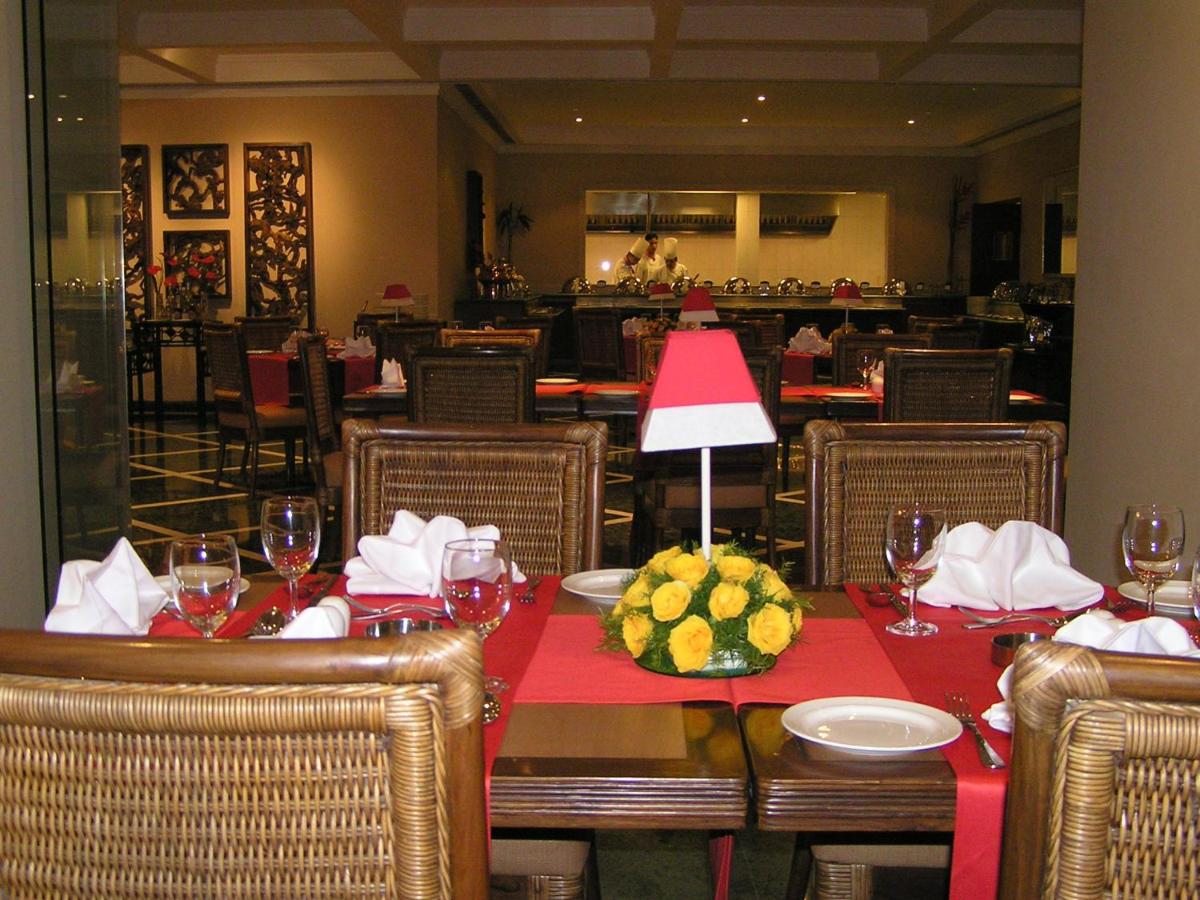 The Lalit Traveller Khajuraho - Housity