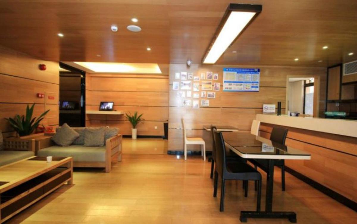 Lavande Hotel Zhuhai Gongbei Port Square - Housity