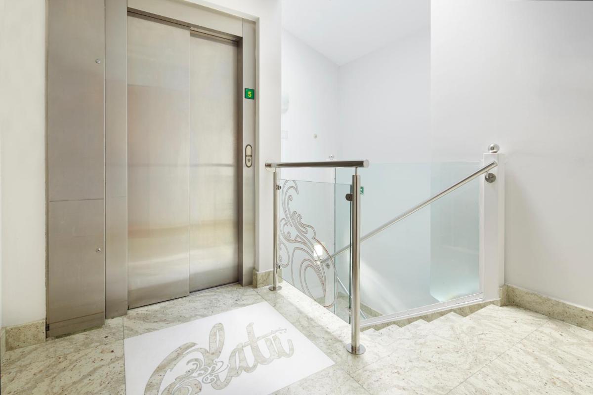 Hotel Olatu - Housity