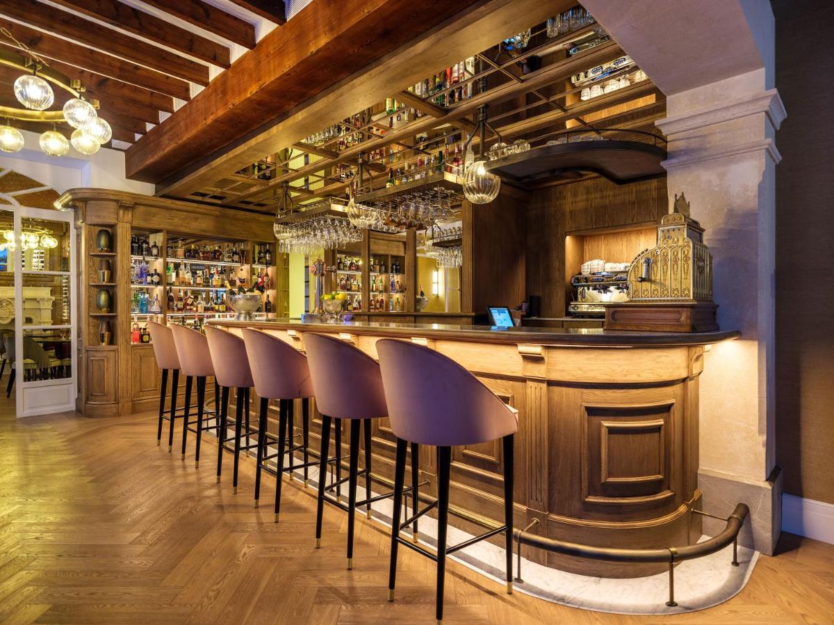 El salón o zona de bar de Hotel Gloria de Sant Jaume