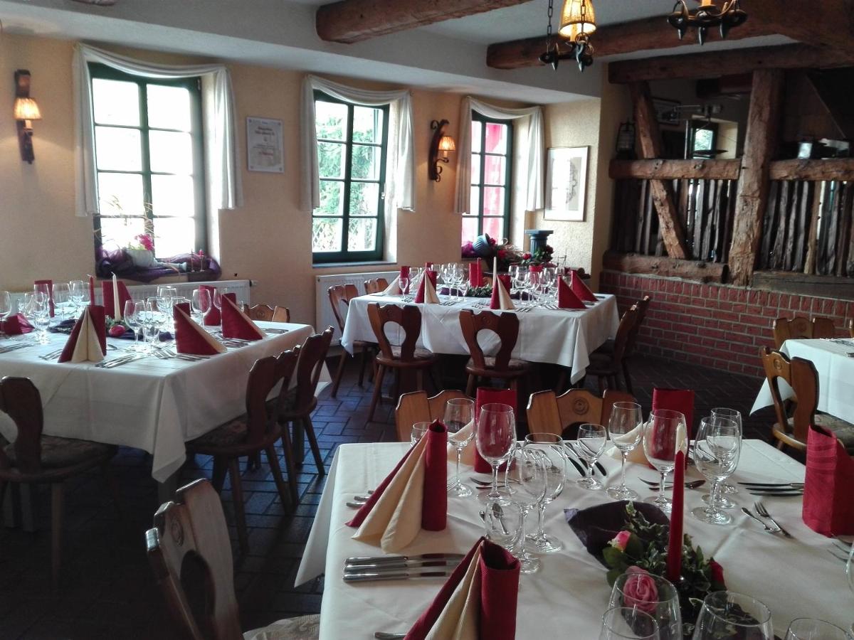 Hotel & Restaurant Stadt Genthin - Housity