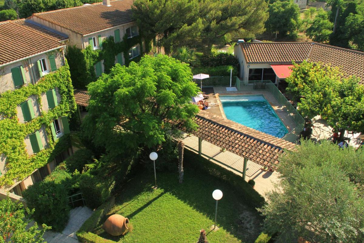 Logis Hotel Restaurant Uzès Pont du Gard - Housity
