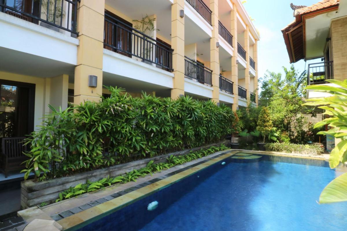 Kondra Premiere Guest House Kuta - Housity