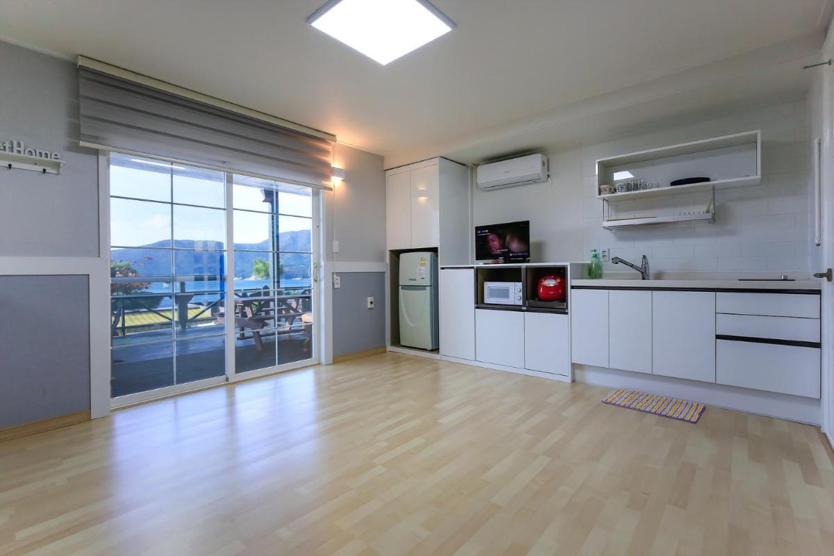 Seommaeul Pension - Housity