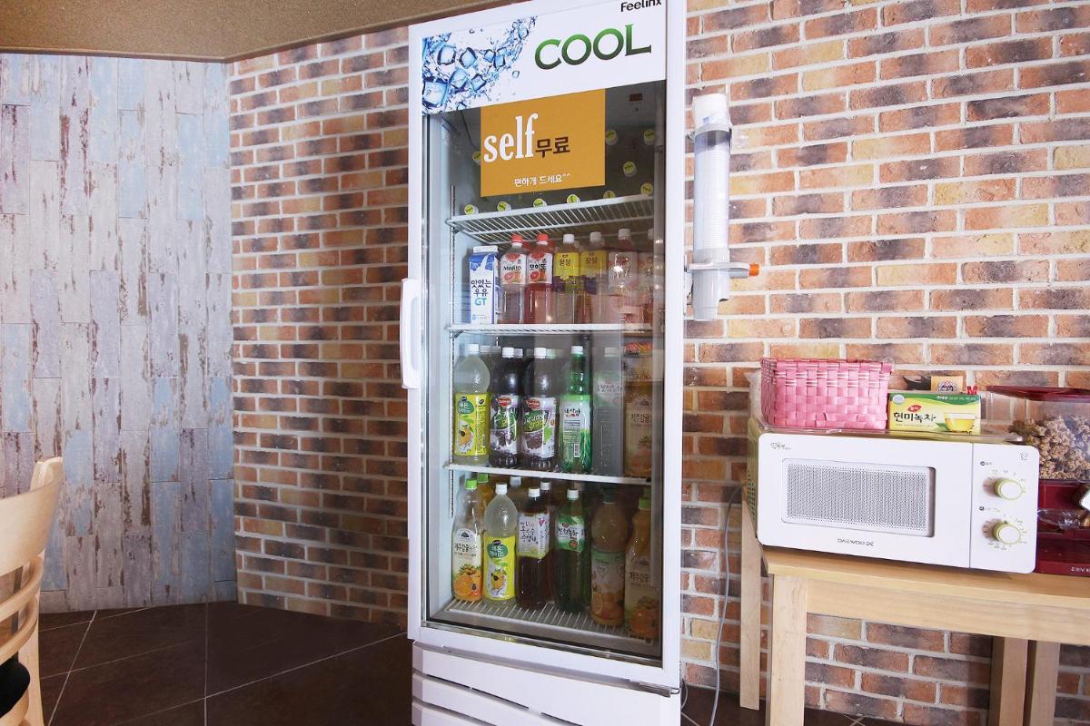 Happy Q Motel - Housity