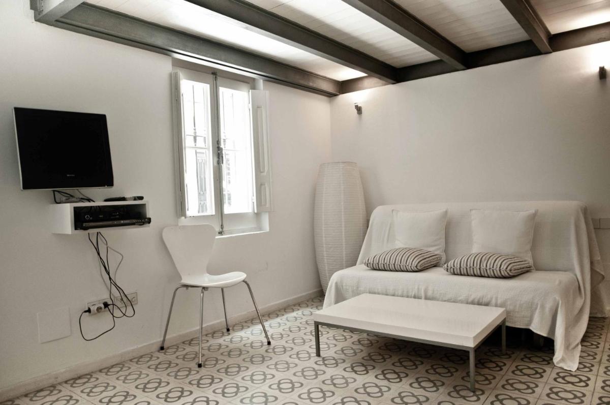 Barceloneta Suites Apartments Market - Housity