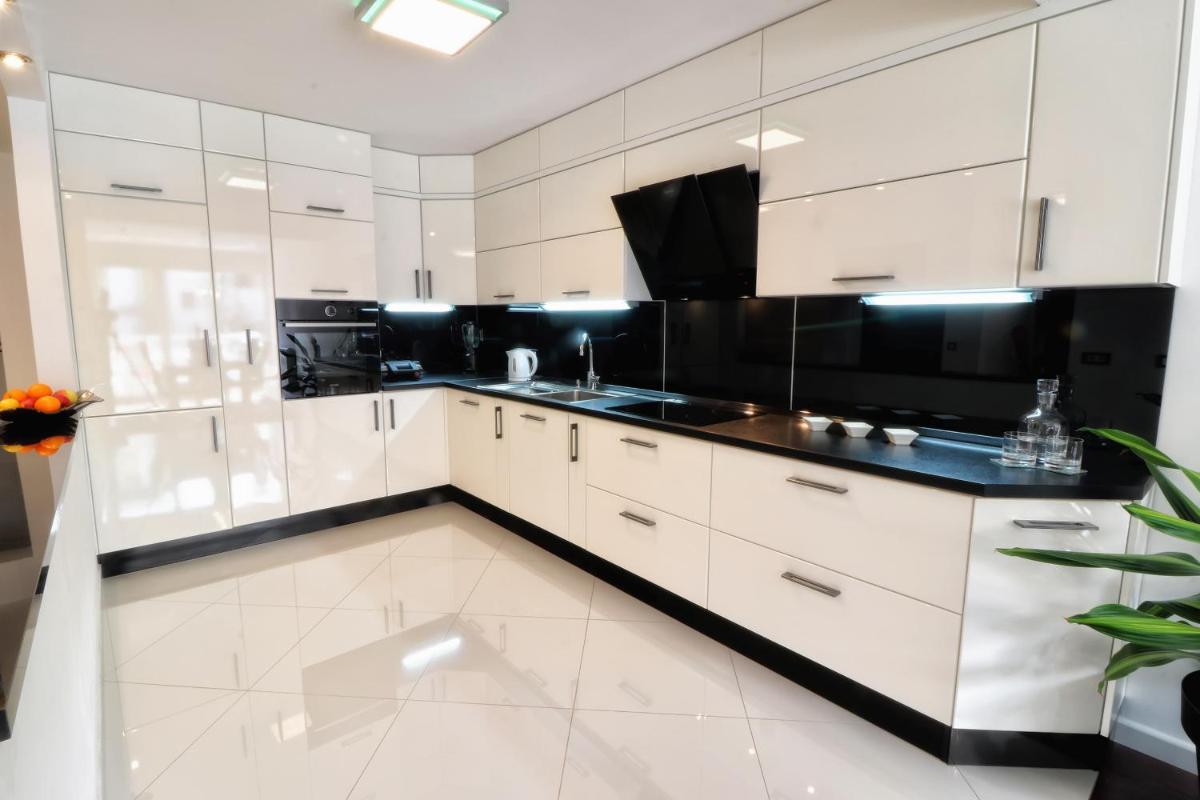 Guesthouse Esma - Housity