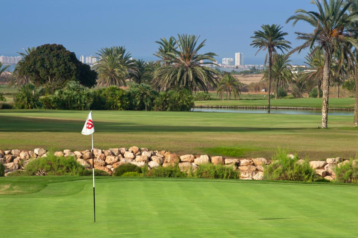 Instalaciones para jugar al golf en el hotel o alrededores