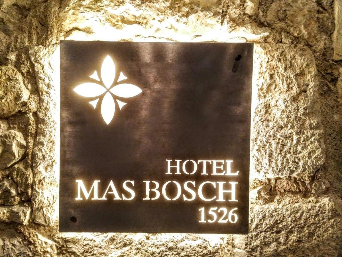 Certificado, premio, señal o documento que está expuesto en Hotel Mas Bosch 1526