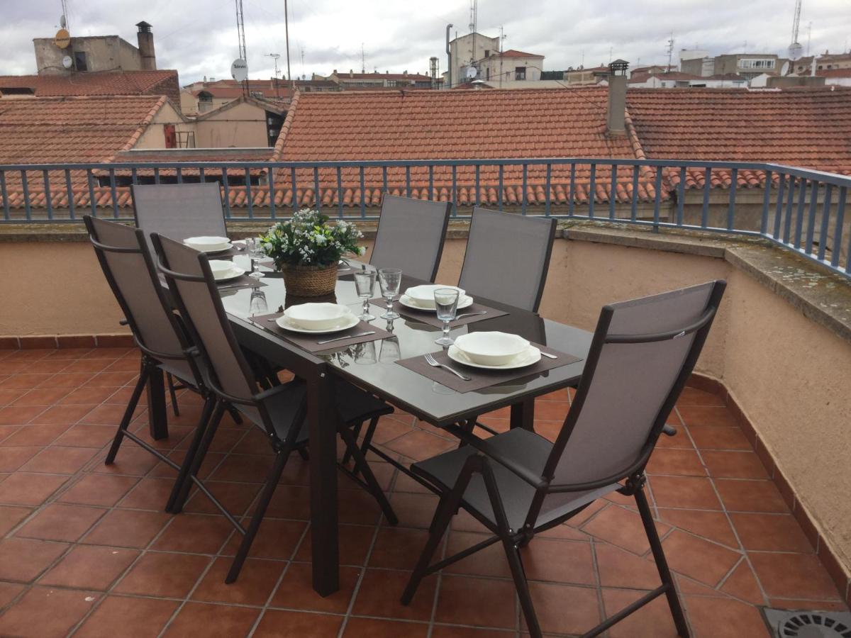 Suitetrails - Apartamentos Azafranal-PARKING GRATIS-