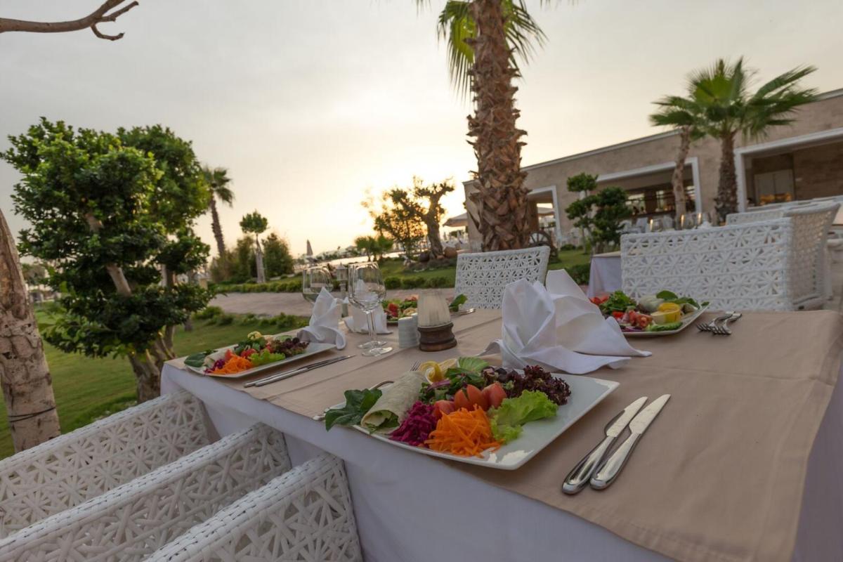 Andriake Beach Club Hotel - Housity