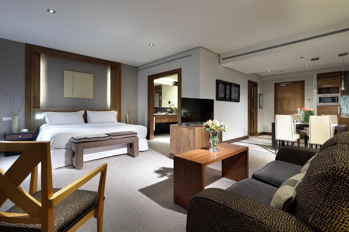 Zona de estar de Eurostars Suites Mirasierra
