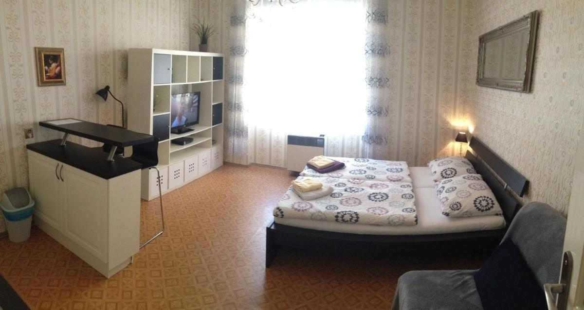 Agnes - Romance in city I - Housity