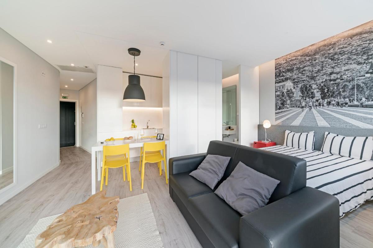 FAA Rentals 31 de Janeiro by An Island Apart - Housity