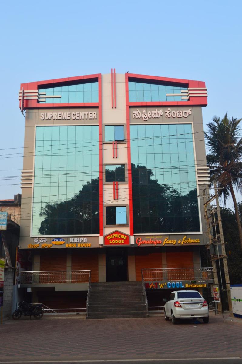 SUPREME LODGe - Housity