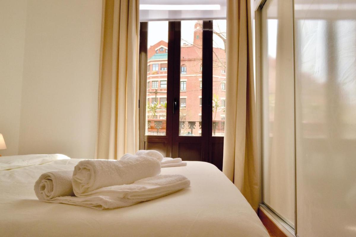 Hola Valencia - Holiday Apartments - Housity