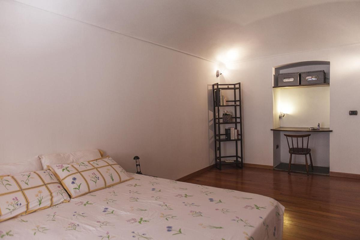 Monikapsa - Housity