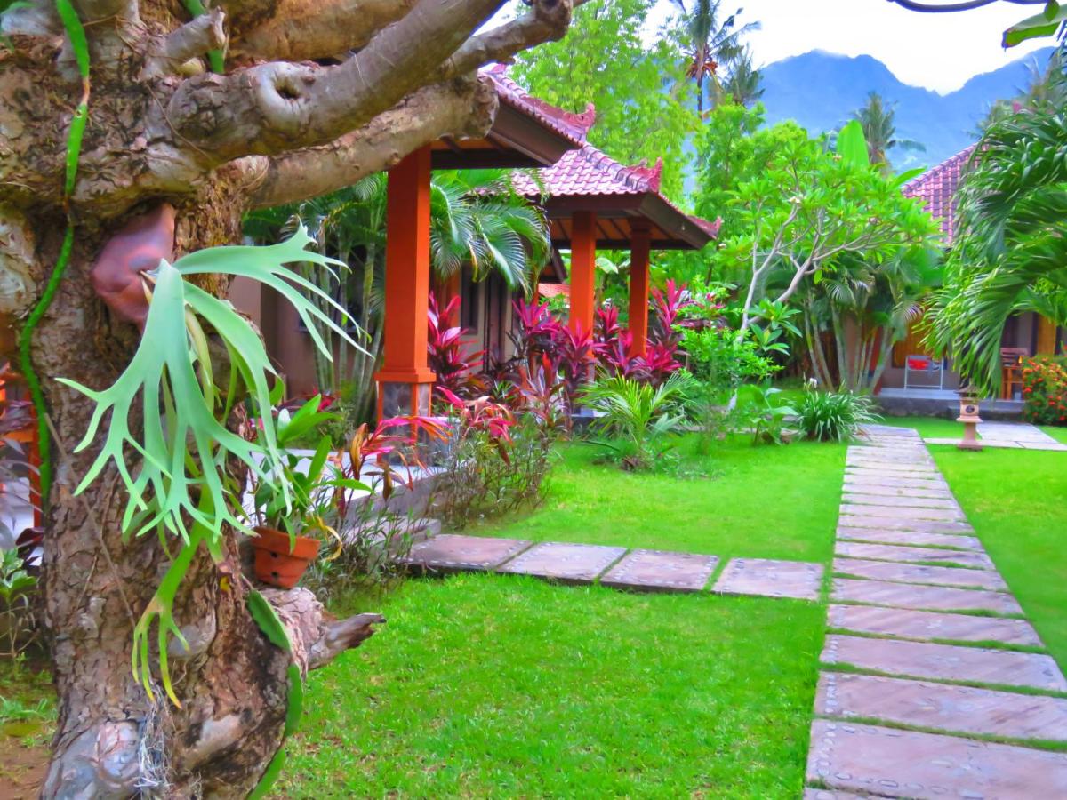 Suka Sari Cottages - Housity