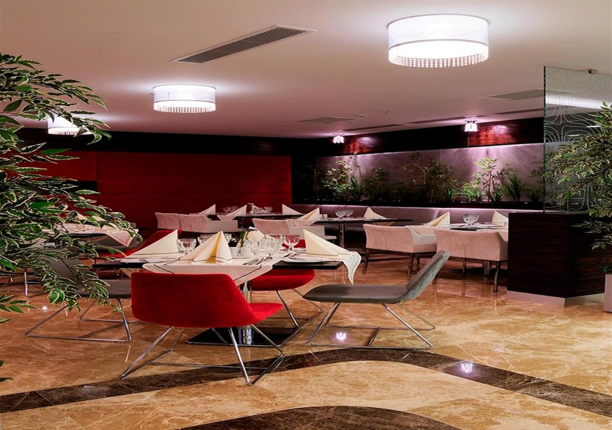 Demora Hotel - Housity