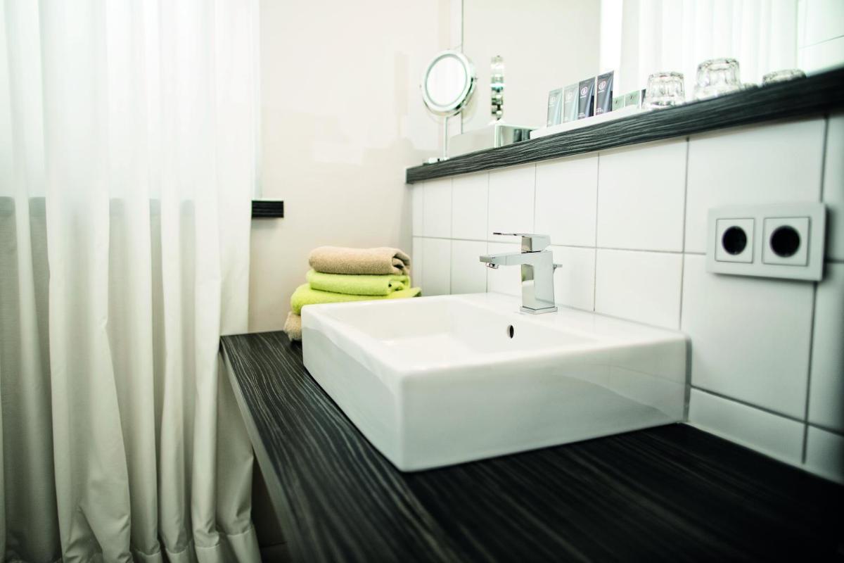 City Hotel Bosse - Housity