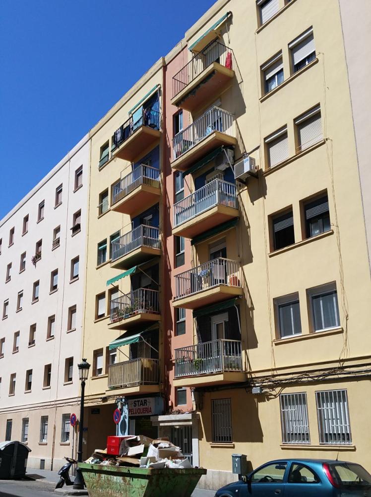 Malvarossa apartment near beach - Hizvo