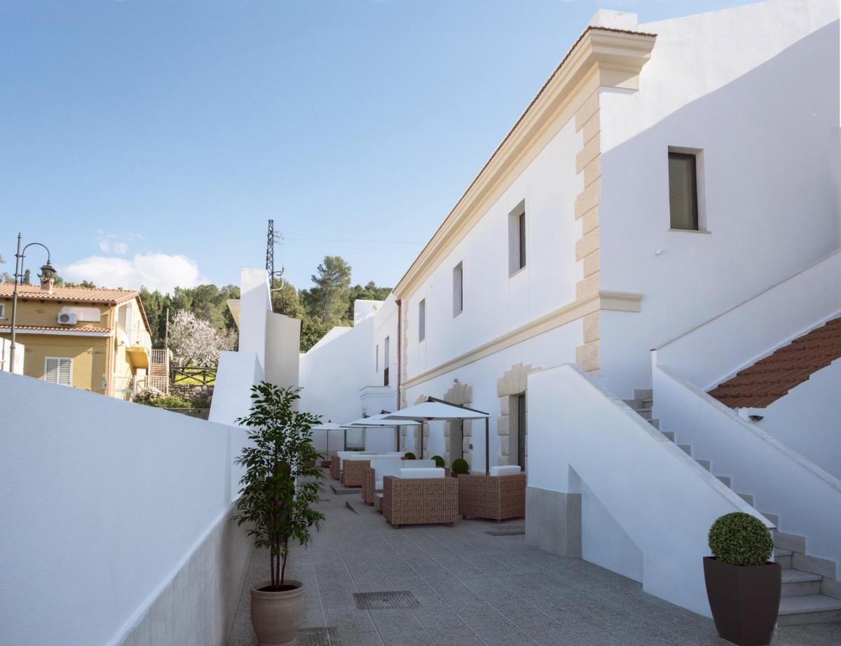 Villa Santadi - Housity