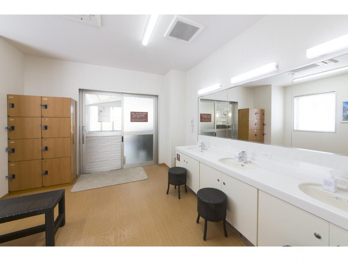 Hotel Super Tomari - Housity