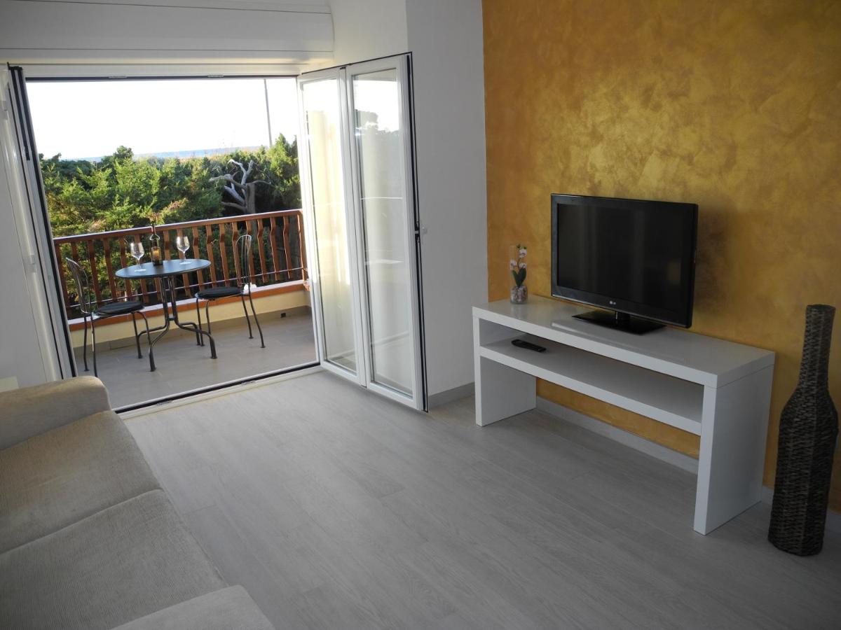 Marina Apartment - Housity