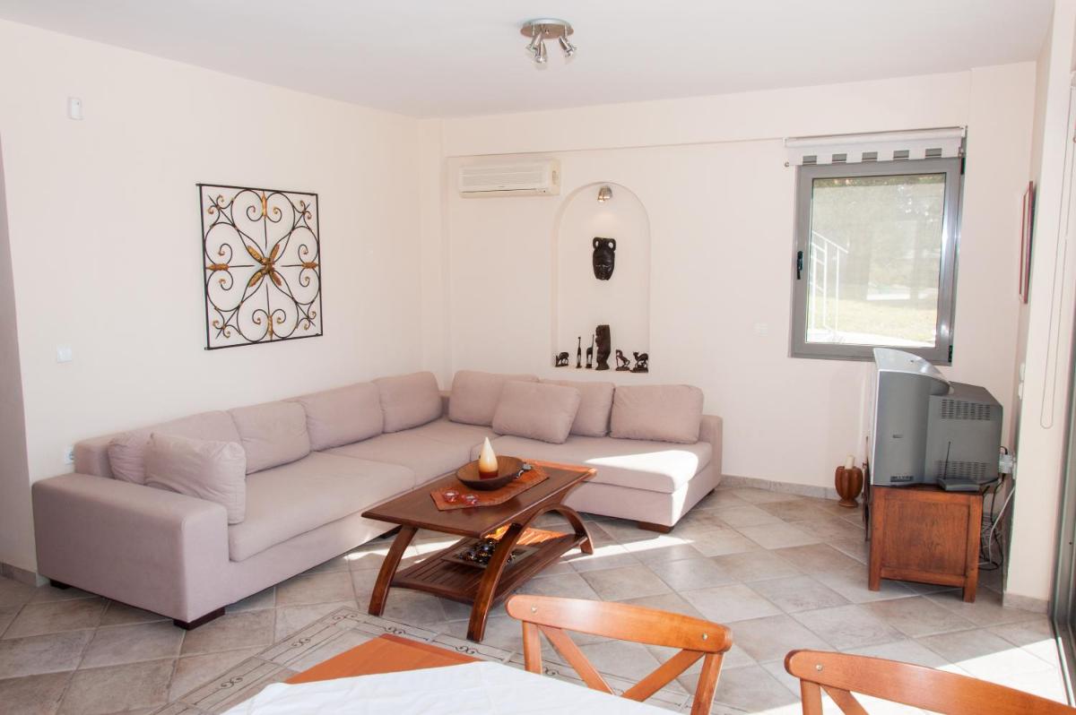 Marvelous house by the sea - Housity
