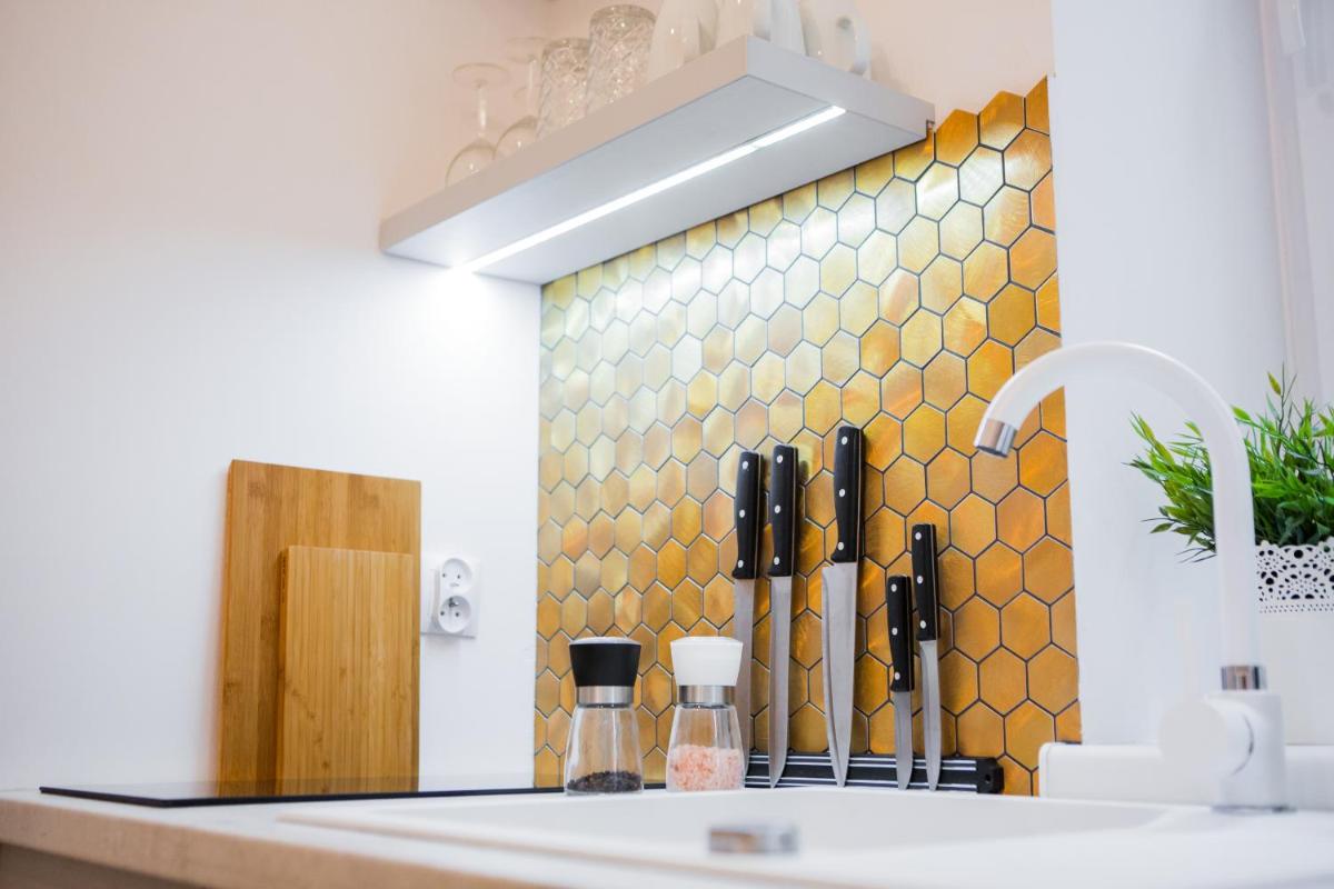 Gold Apartment - Housity