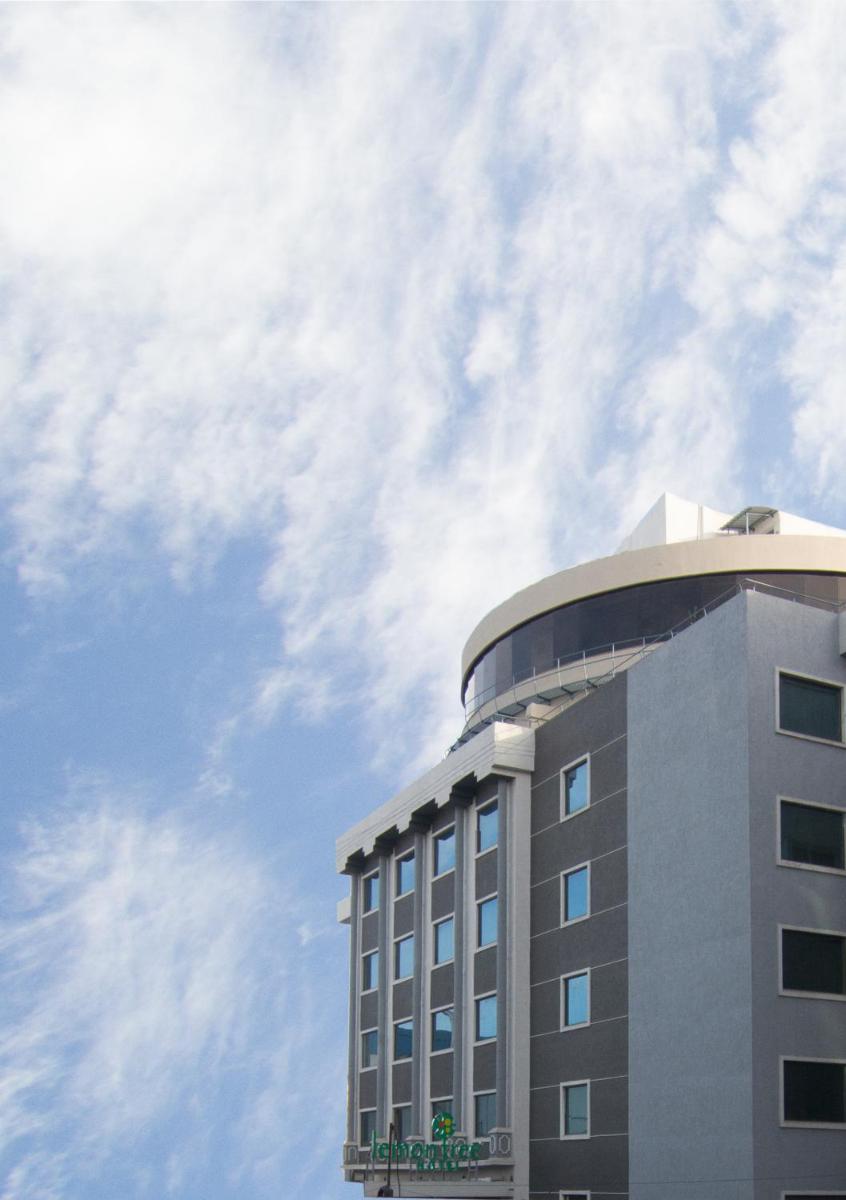 Suitetrails - Lemon Tree Hotel, Banjara Hills, Hyderabad