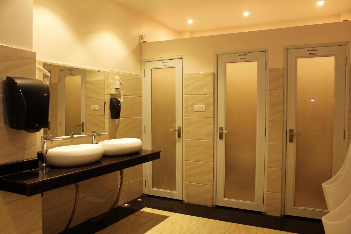 Hotel Kama International - Housity