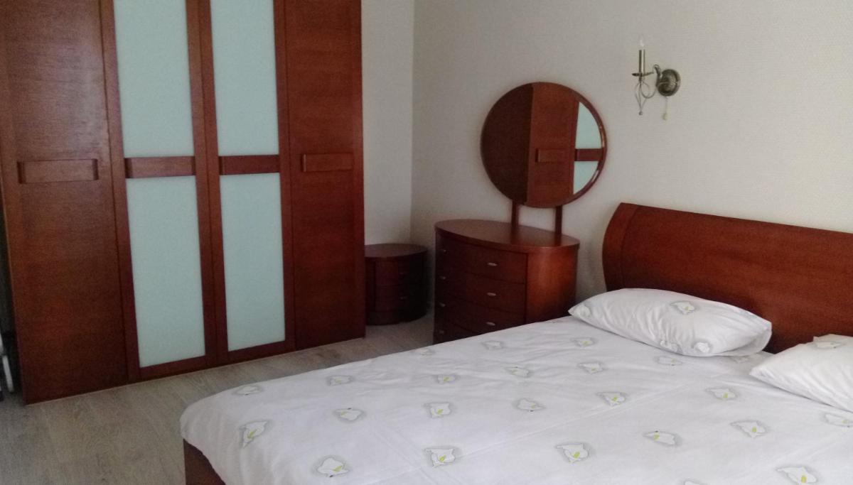 Apartment on Prospiekt Pobiedy 18 - Housity