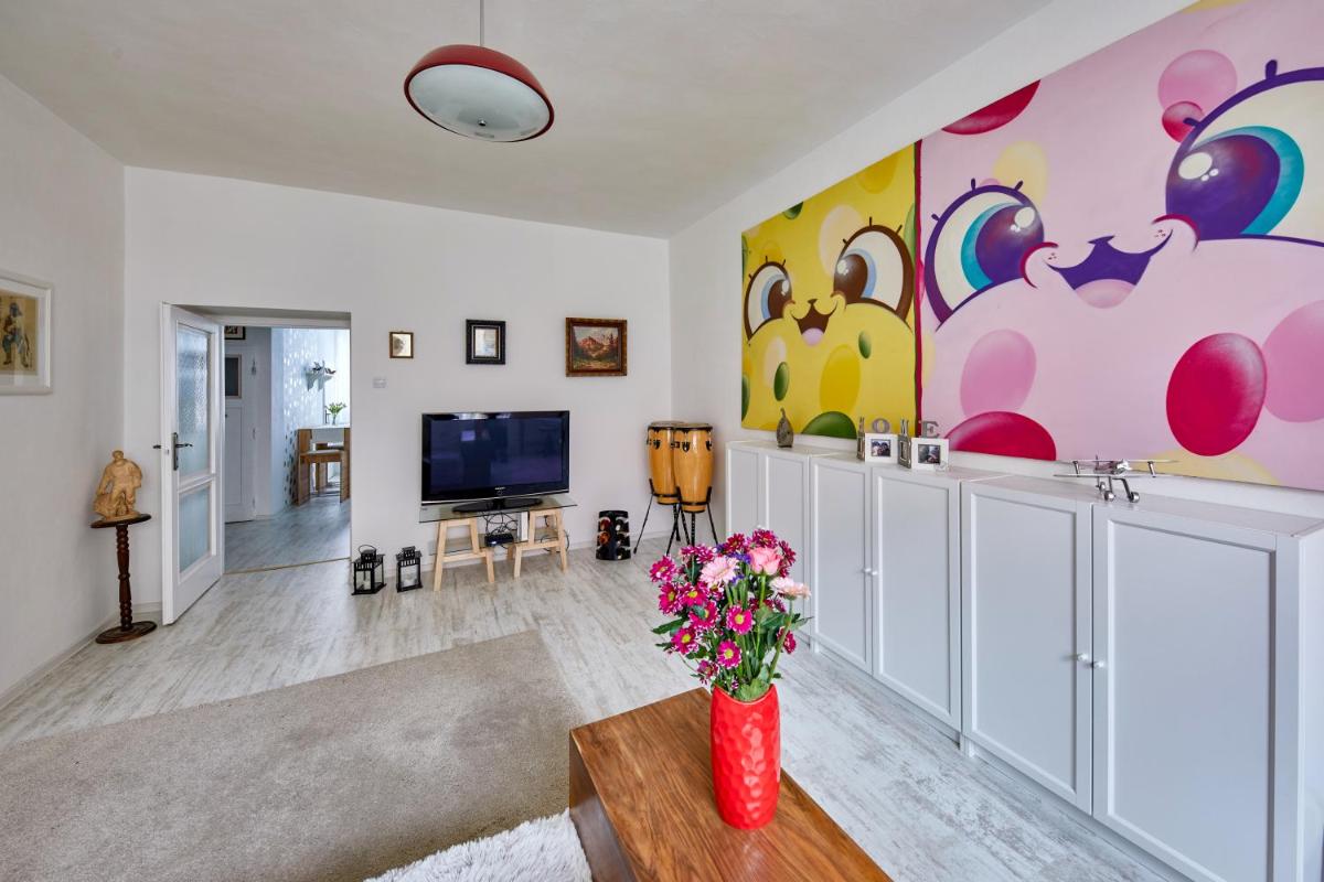 Pikachu's Gallery - historical old town Bratislava - Housity