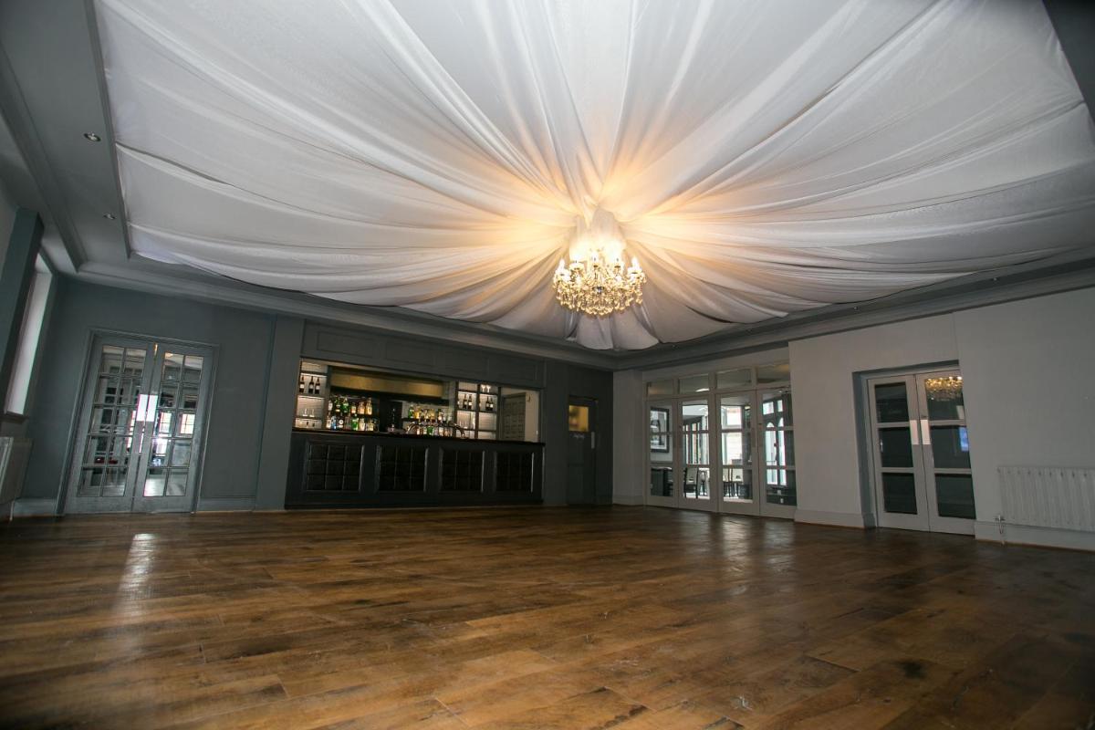 Saffron Suite and Kitchen - Housity