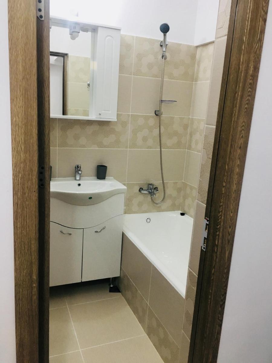 Ultracentral Studio - Housity