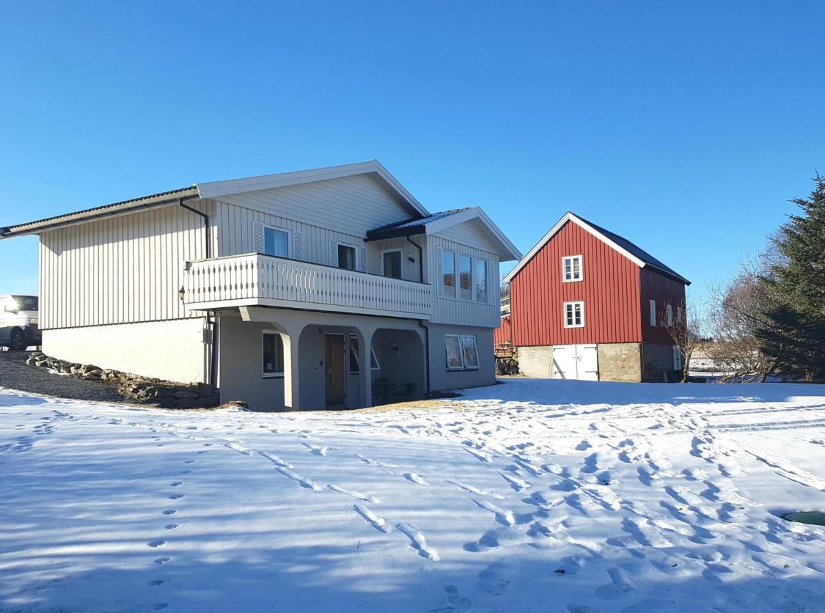 Suitetrails - Lofoten Home Apartment
