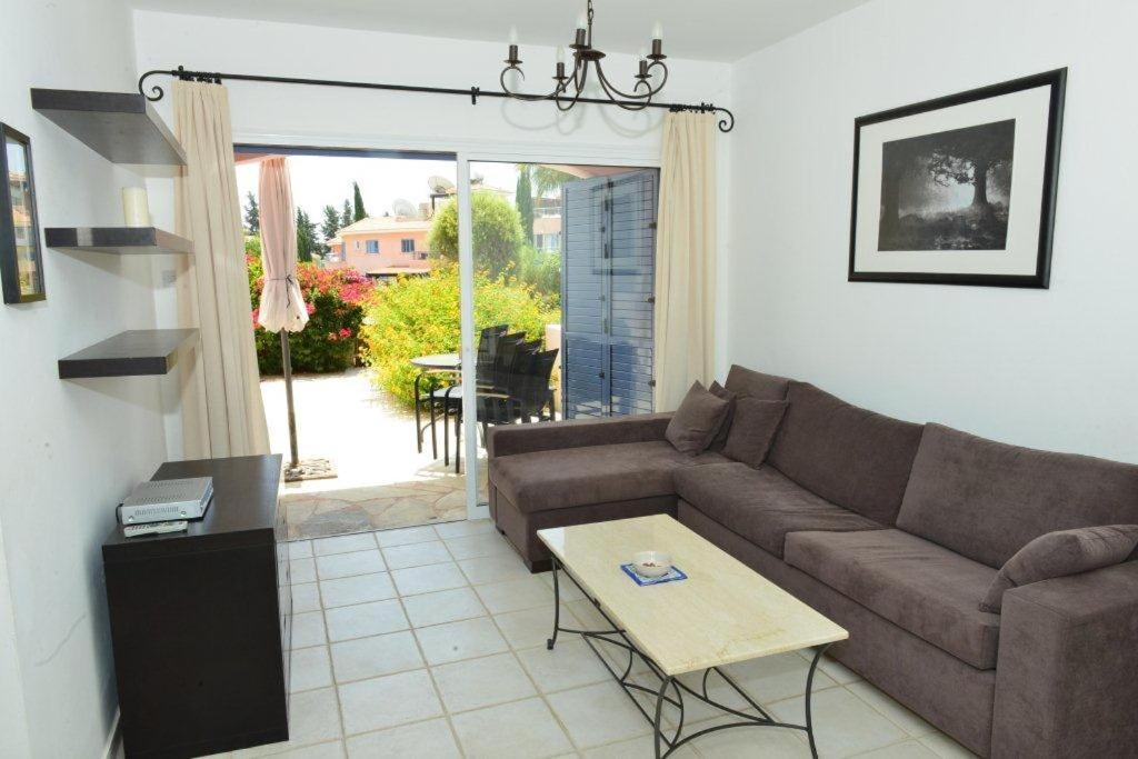 Suitetrails - Limnaria Villas Sunny Garden Apartment