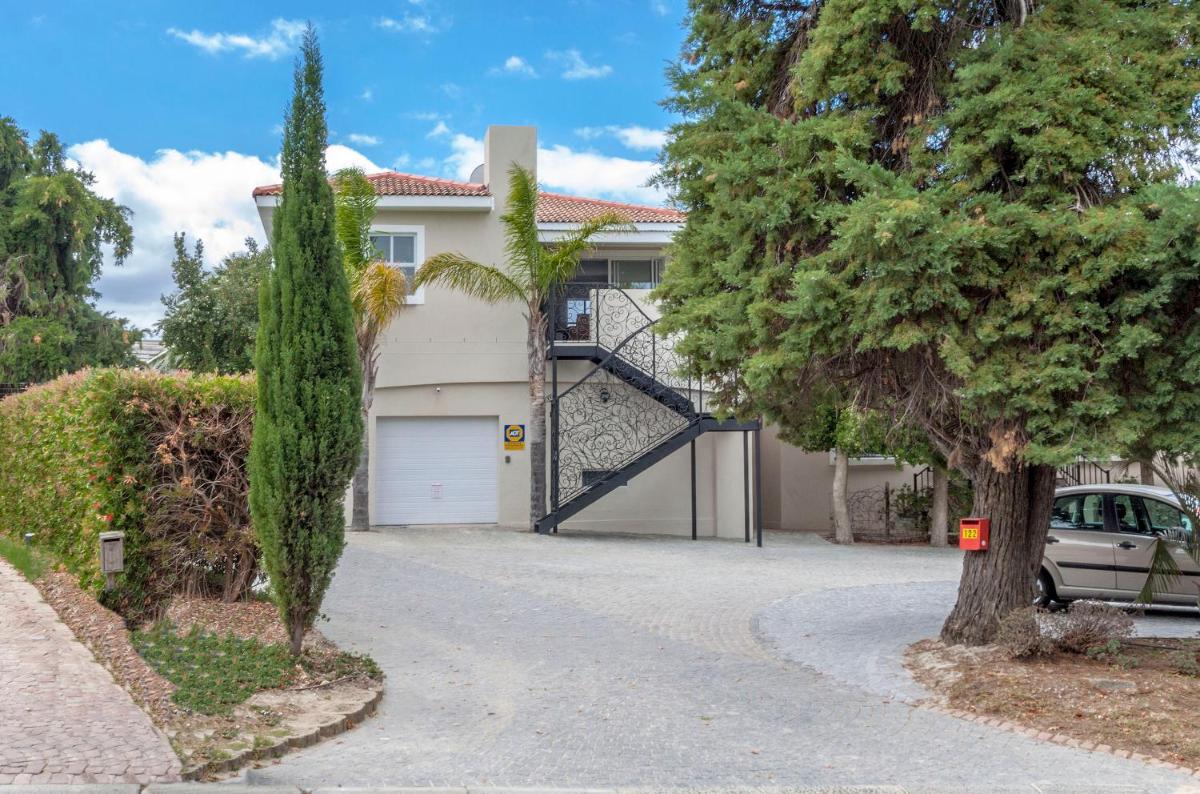 Irene Avenue Apartment - - Housity