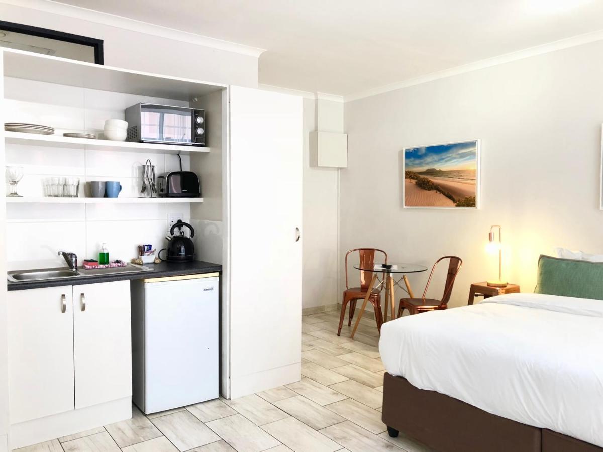 Urban Oasis at The Square - Housity