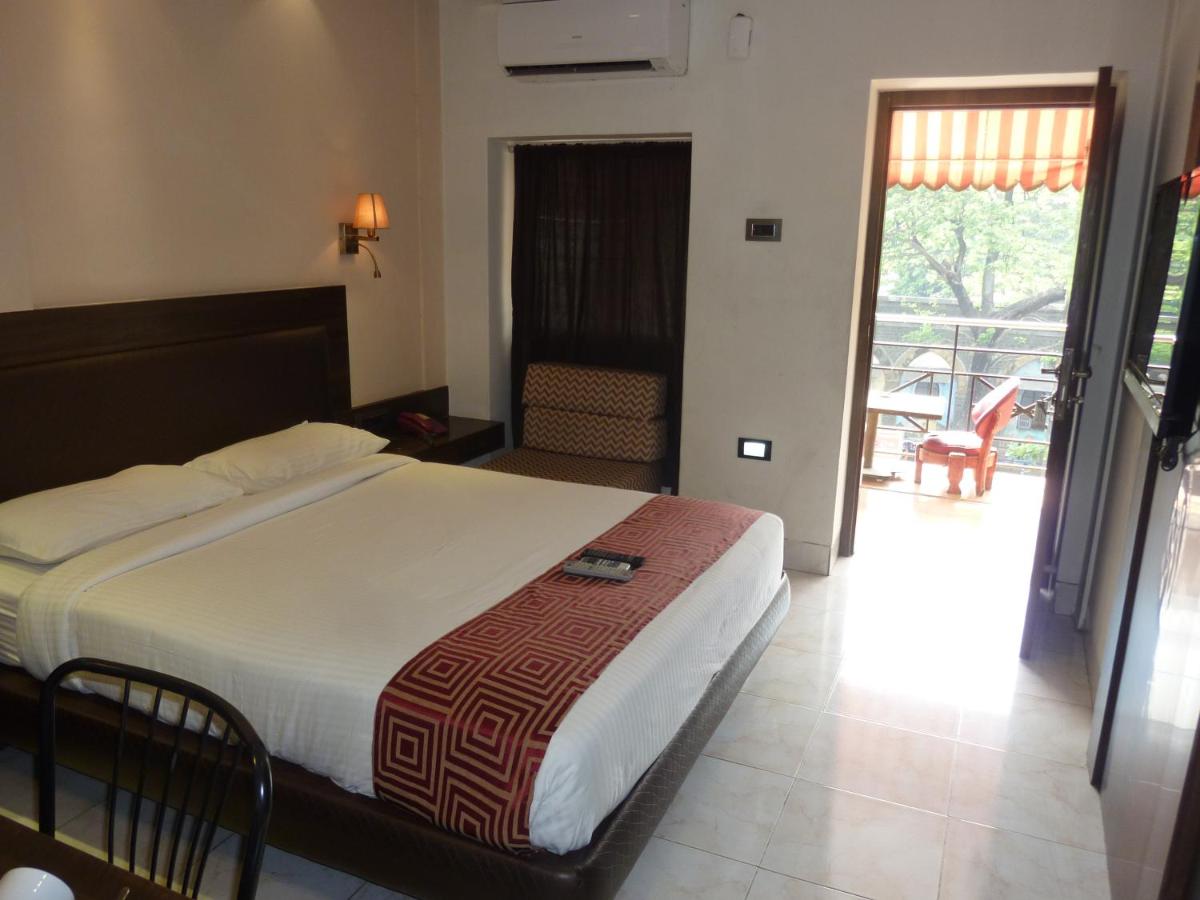 Hotel New Bengal - Housity