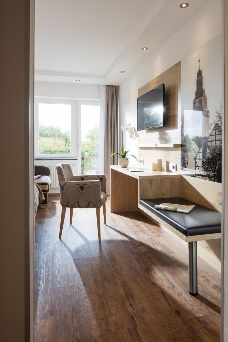 Hotel Derichsweiler Hof - Housity
