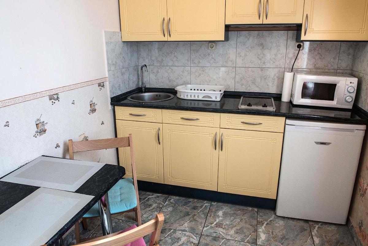 BL Luxus Apartman - Housity