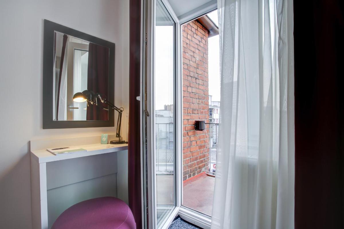 Hotel West - Housity