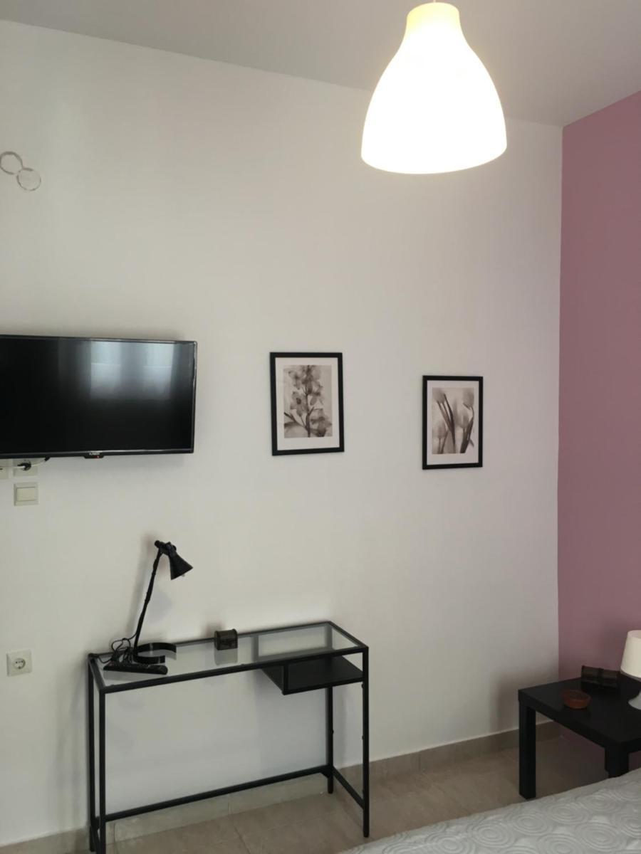 Central Luxury Apartment - Housity